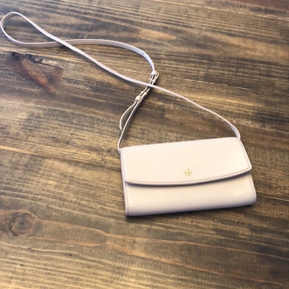 Tory Burch Handbags - Tory Burch small purse